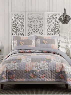 Cottage Floral Patchwork Gray Pink Printed King Quilt Set English Garden